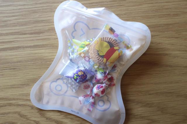 【キャンドゥ】コアラのマーチ スタンドジッパーバッグ／100円