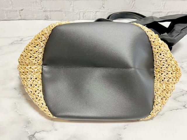 底部はしっかりとしたレザー調のPVC素材！たくさん入れてもヘタらなそう♪【a-jolie（アジョリー）PEARL BASKET 2WAY BAG】