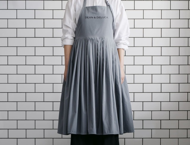 【DEAN ＆ DELUCA × BEAMS COUTURE】フレアのエプロンドレス