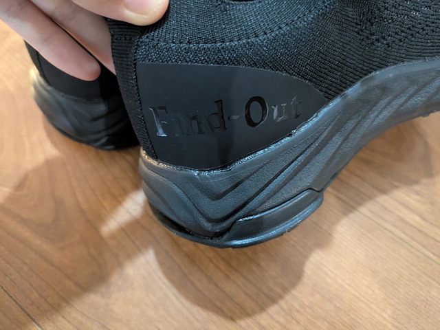 【ワークマン アスレシューズ ハイバウンス】ワークマン内の高機能スポーツブランド「Find-Out」のロゴがさりげなく入っています