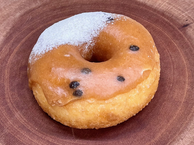 【mills by TruffleBAKERY】生ドーナツ（キャラメルパッション）