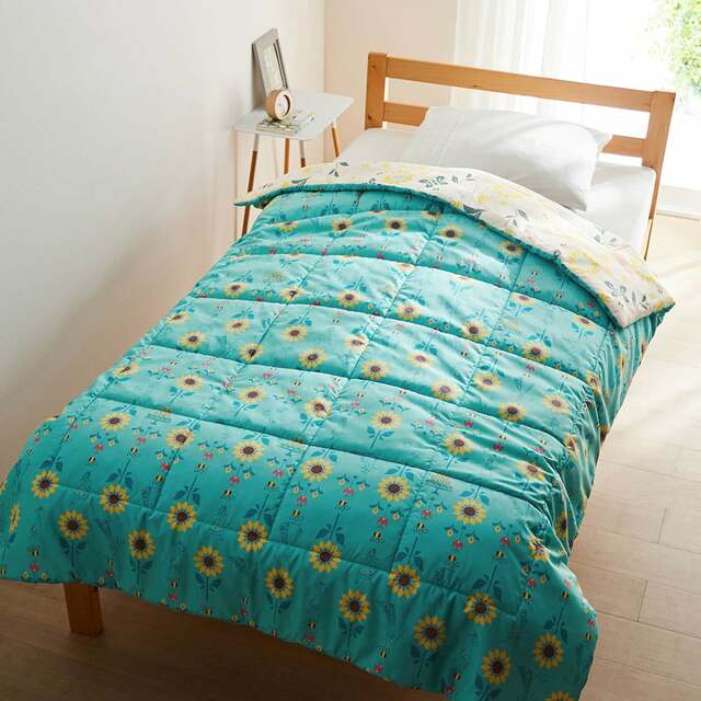 丸洗いOK。接触冷感とさらっと素材のリバーシブルキルトケット｜￥3,690～ 5,690 （税込）