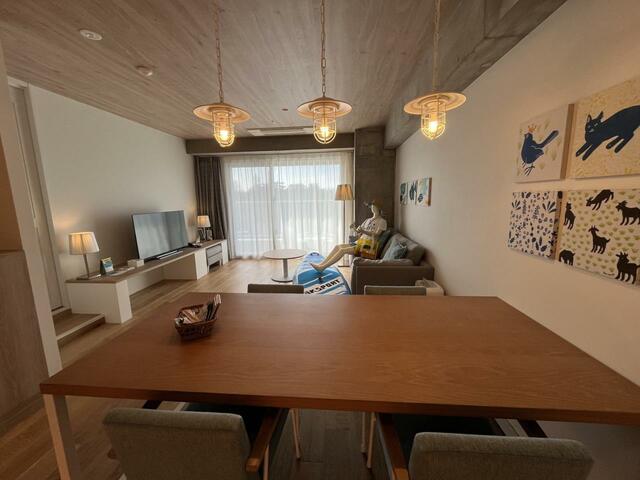 【星野リゾート BEB5沖縄瀬良垣】ゆんたくスイートのリビング