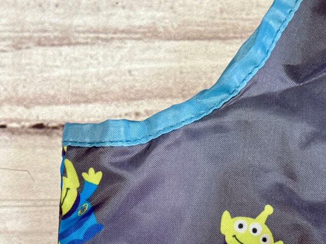 素材はポリエステル。厚手で丈夫な生地がうれしい♪