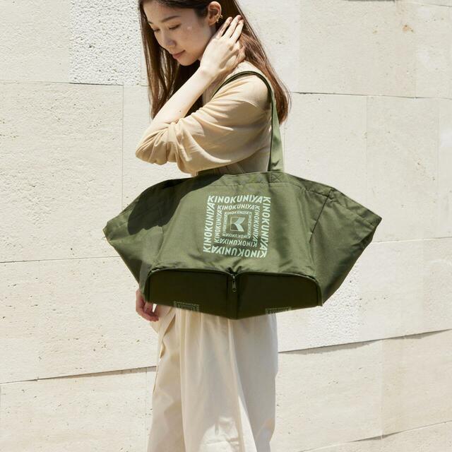 【紀ノ国屋 折りたためる保冷カゴバッグ】中身は保冷剤と一緒に入れることで、より保冷効果を高められます