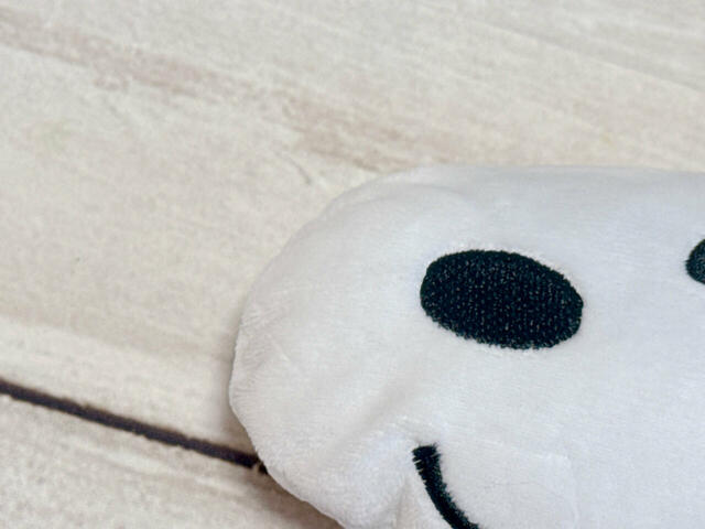 素材はポリエステル。中綿入りでふかふかなので触り心地も抜群!