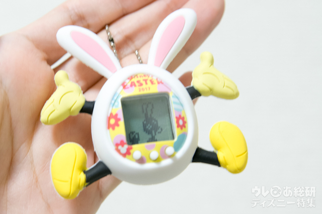 ポップコーンを食べる