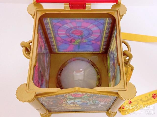 底にライトがあります