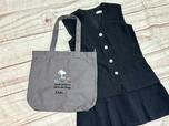シックなツイードのミニドレスに合わせても◎【Honey's（ハニーズ）】「スヌーピー／トート」2,280円（税込）