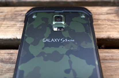 IT女子レビュー】米軍規格スマホ「GALAXY S5 ACTIVE」、実は女子にも 