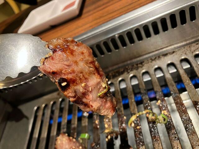 さらに焼く！ ボリュームがあるのでガンガン焼いていけます！