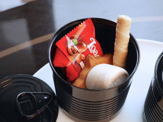 トリック オア トリート缶