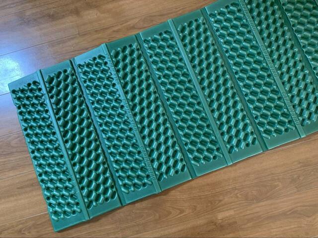 【CAPTAIN STAG EVAフォームマット】変なクセや折り目が大きく浮き上がってしまうこともありません