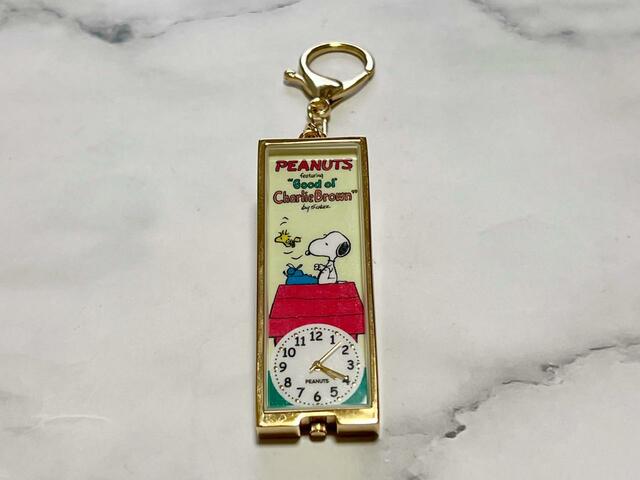 スティック型が大人かわいいキーチェーンウォッチ！