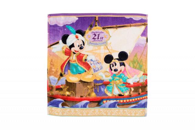 ウォッシュタオル 780円｜サイズ：縦約35×横約34cm｜東京ディズニーシー開園21周年をお祝いするグッズ｜発売日：2022年9月4日（日）｜販売店舗：エンポーリオ