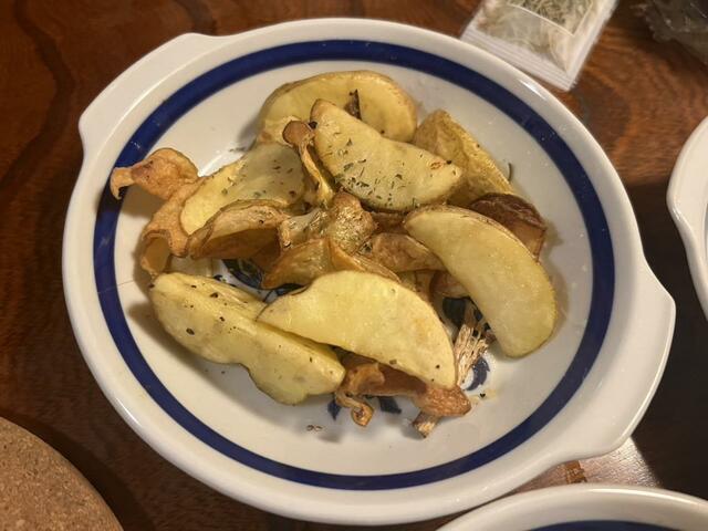 【ニトリ　ノンオイルフライヤー　ポテト】同じじゃがいもでも、形状によって上手く揚がったものとそうでないものがありました