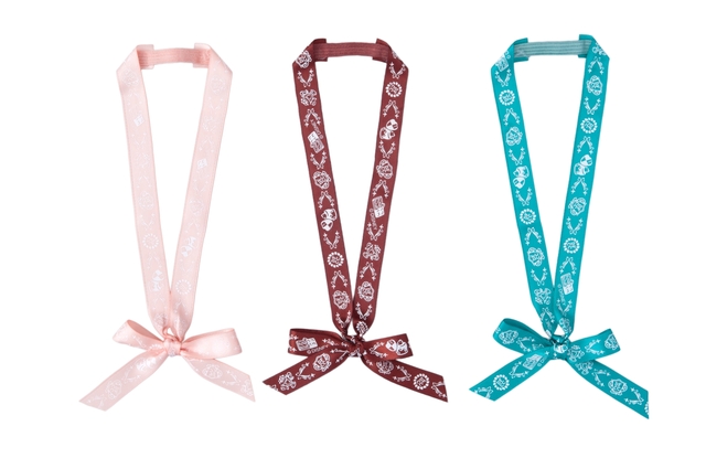 リボン｜チョコレートクランチ・ピック＆マンチ  1,500円｜東京ディズニーランド「ペイストリーパレス」 ｜東京ディズニーリゾート 35周年“Happiest Celebration!” 