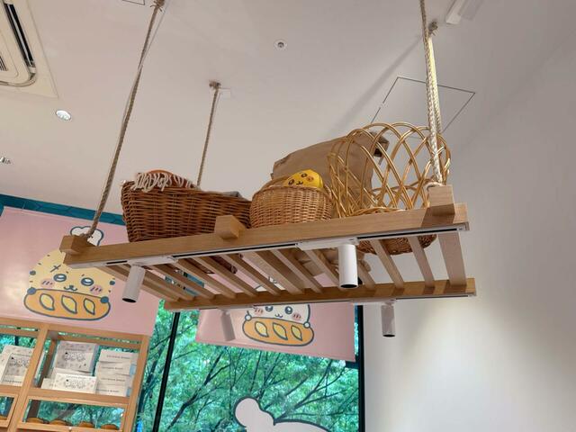 頭上にもかわいい装飾があるため、上もしっかりみましょう！