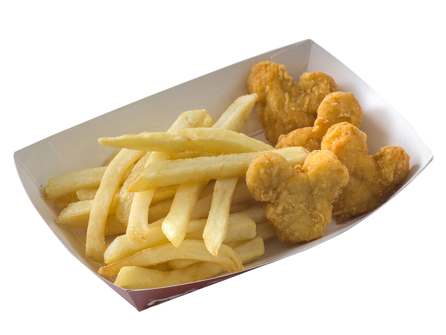 フレンチフライポテト&チキンナゲット、ソフトドリンク付き 710円