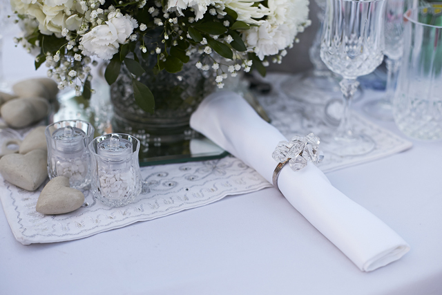 超優雅な“白”で統一されたパーティー「ディネ・アン・ブラン」