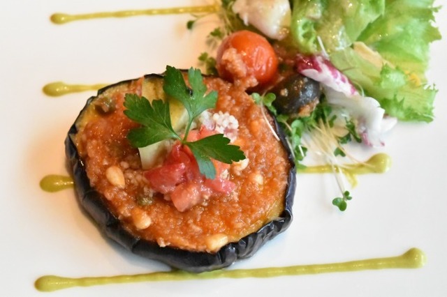 三豊茄子、オリーブ、トマトのカポナータ風