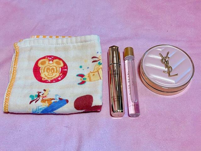 『GLOW（グロー）3月号』コイン・カード・お札・スマホ以外にこれだけ入ります！