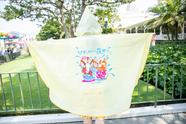 ポンチョ　¥1,500