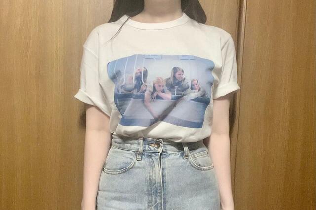 【UNIQLO（ユニクロ）ソフィア・コッポラ UT グラフィックTシャツ】袖をロールアップしてインしてもGood！