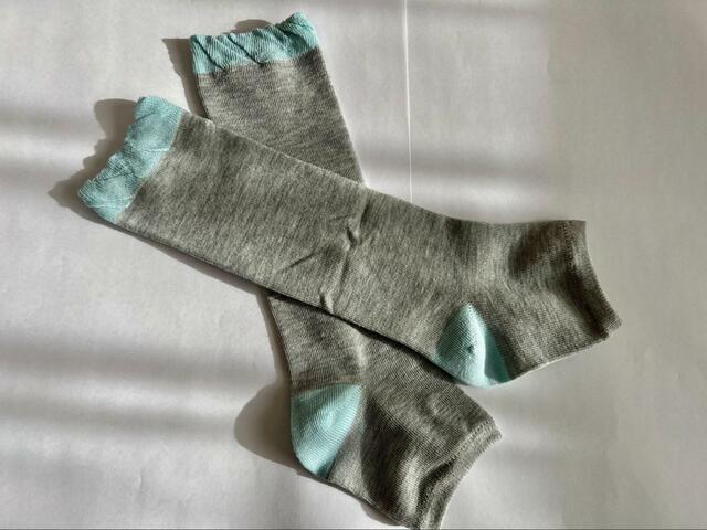 【キャンドゥ 保湿加工付きオープントゥソックス】人によってはふくらはぎが少しきつく感じるかも