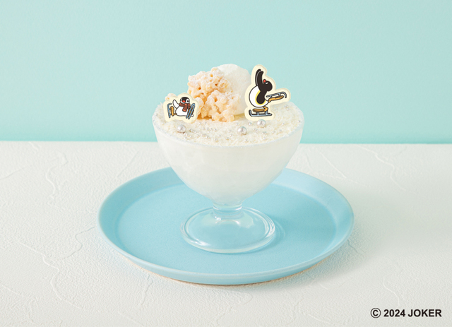 「ピングーとピンガの雪あそびパフェ」＜価格：1,490円（税込）＞【メニューもグッズも全部ピングー！見たことある“あの料理”も登場！「ピングーカフェ」東京ソラマチ（R）で開催中！】