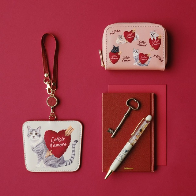 【Afternoon Tea LIVING×Cat’s ISSUE 第11弾】リールパス ￥2,970、キーコインケース ￥3,080、ボールペン ￥1,100