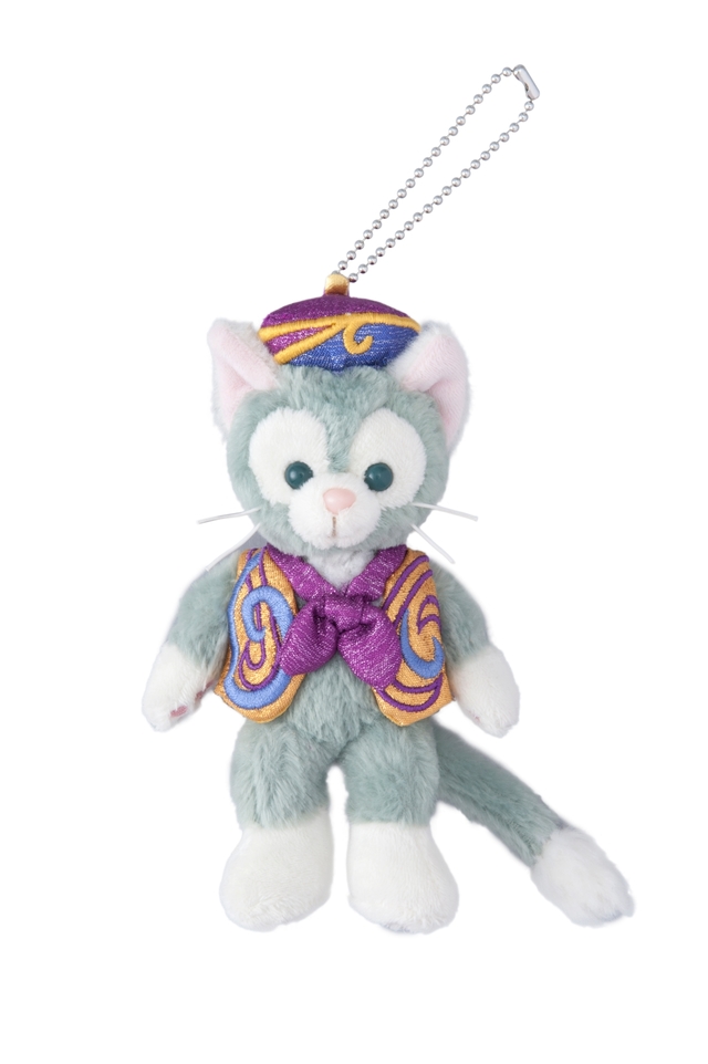 ぬいぐるみバッジ（ジェラトーニ）¥1,800 ※高さ約14.5cm｜東京ディズニーリゾート35周年「ダッフィー＆フレンズのハッピーマーチングファン」スペシャルグッズ