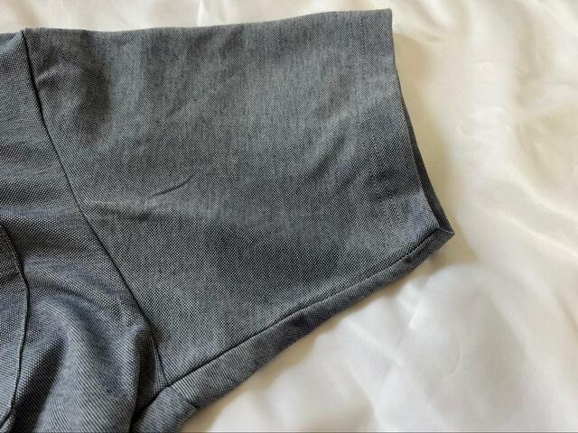 【ワークマン　ゼロクリア(R)ボタンダウン 半袖ポロシャツ】15分後。水を垂らした染みは消えていませんが、薄くなりました。その後…