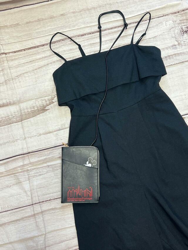 ブラックのロンパースに合わせてオールブラックコーデに♪