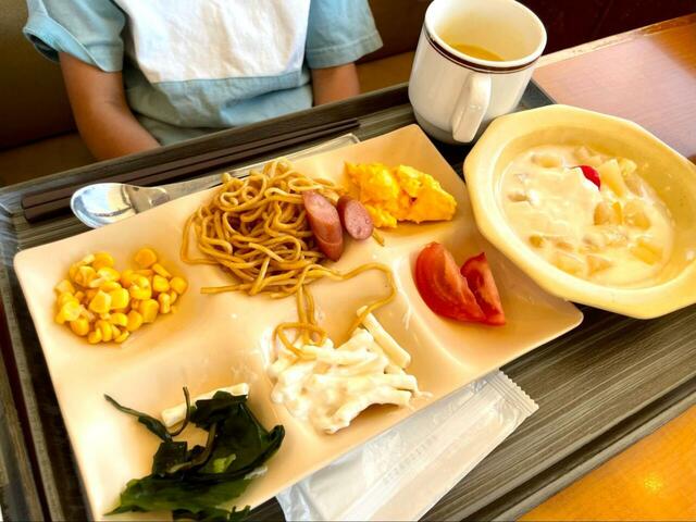 【ココス 朝食バイキング】小3の弟1巡目。姉と違い、食物繊維も意識しています