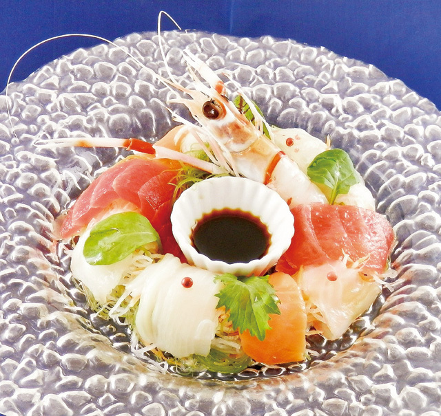 NEOPASA駿河湾沼津（上り） 5種魚介の和風カルパッチョ　1280円