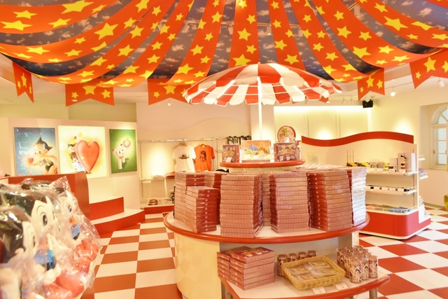 【西武園ゆうえんち】手塚治虫氏のキャラクター商品が集まる