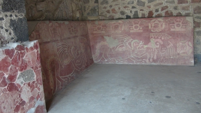 コアトリクエとウィツロポチトリ、ワニ?