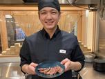 仙台牛たん焼の技を継承する渡浩平店長
