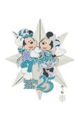 ピンバッジ 1,500円｜「東京ディズニーシー25周年“スパークリング・ジュビリー”」スペシャルグッズ｜販売店舗：東京ディズニーシー「エンポーリオ」｜発売日：2026年4月8日（水）