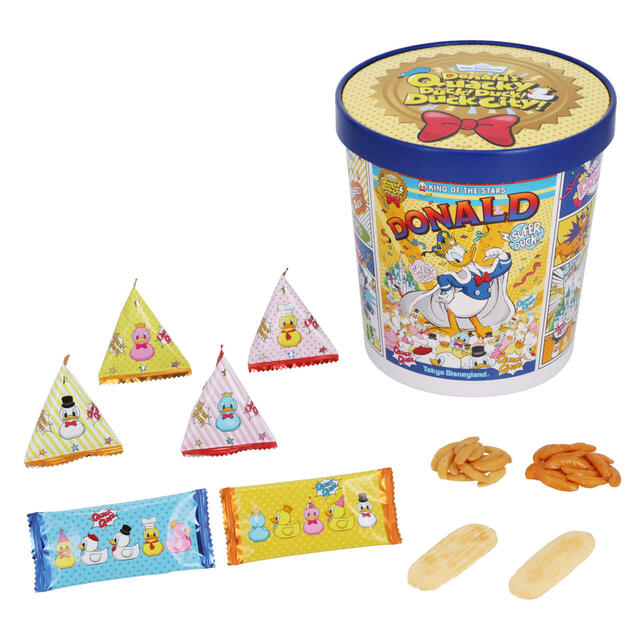 おせんべい 1,500円｜ディズニー・パルパルーザ「ドナルドのクワッキー・ダック！ダック！ダックシティ！」スペシャルグッズ｜販売店舗：東京ディズニーランド「ワールドバザール・コンフェクショナリー」｜発売日：2025年4月7日（月）