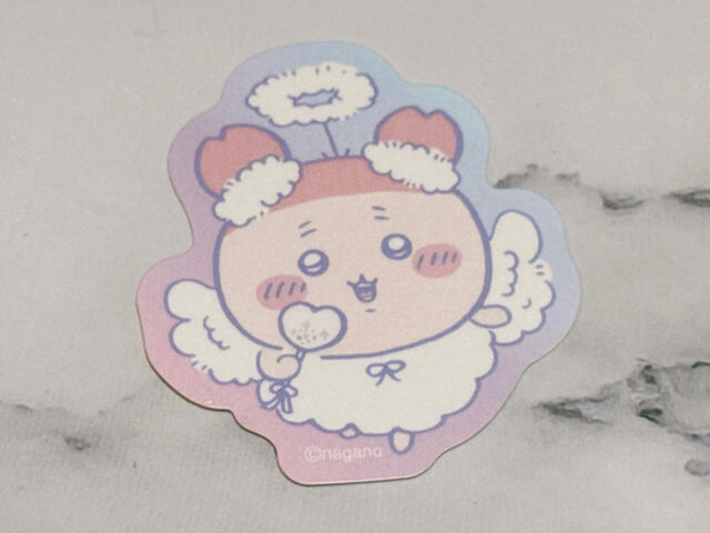 【ちいかわ ダイカットステッカー】水滴を拭ってもふにゃふにゃすることなく、元通りに。すごい！