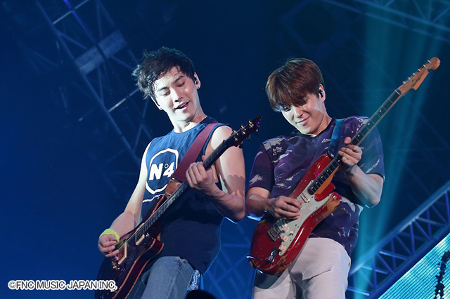 スンヒョン＆ジョンフン『FTISLAND 5th Anniversary Arena Tour 2015“5.....GO”』＠横浜アリーナ