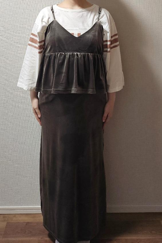 【coca　ベロアドッキングキャミワンピース】カラーはブラウンとブラック、サイズはMとLから選べます