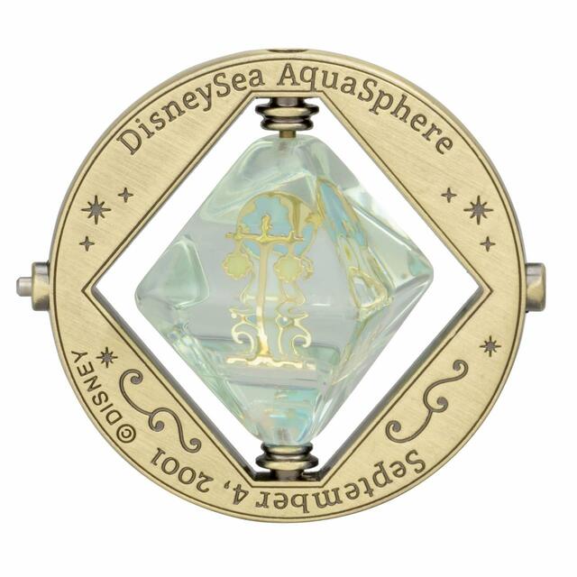 モーメントパーツ 1,900円｜モーメンツゴーラウンド｜東京ディズニーリゾート40周年“ドリームゴーラウンド”スペシャルグッズ｜販売店舗：東京ディズニーランド「プラネットM」、東京ディズニーシー「ベッラ・ミンニ・コレクション」、東京ディズニーリゾート・アプリ（パーク入園者のみ）｜発売日：2023年8月17日（木）