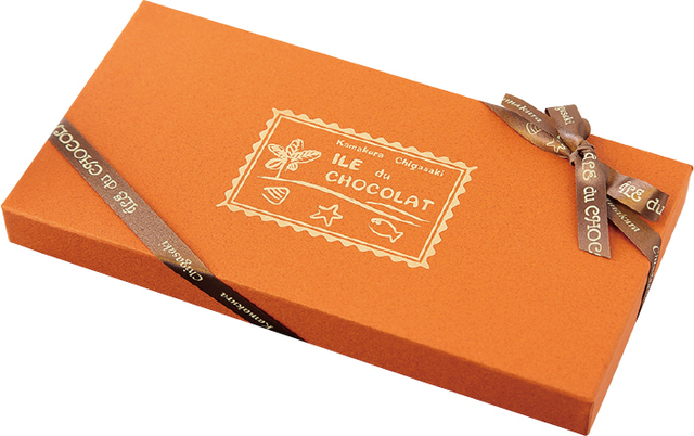 お魚・貝チョコ 24粒入1330円｜湘南の海をイメージして、魚や貝の形に象った、キュートな板チョコ。｜イル・ド・ショコラ 鎌倉店