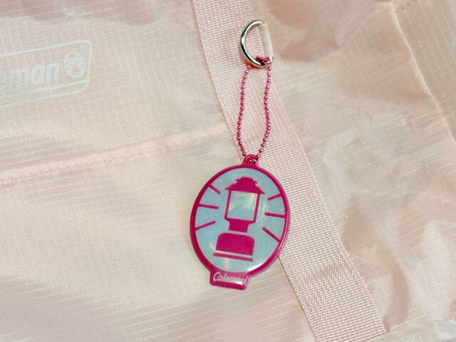 【付録 Coleman 撥水ボストンバッグ＆リフレクターチャーム】サイズ：（約）縦6.7×横5cm［最大］