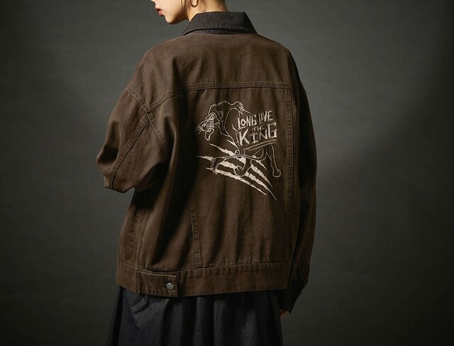ユニセックスブラウンワークジャケット「ライオン・キング/スカー」｜￥ 9,990 （税込）
