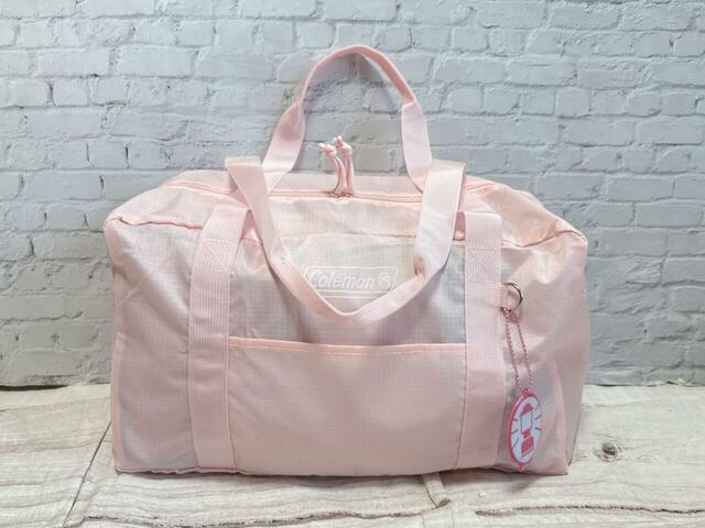【付録 Coleman 撥水ボストンバッグ＆リフレクターチャーム】1泊分の荷物を収納！