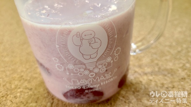 ベイマックスのビーカーマグでフルーチェ(濃厚)